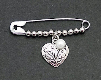 Safety pin Jewelry, Safety Pin Brooch, Solidarity Heart Pin, Solidarity Safety pin, Silver Heart pin, Safe with Me, Beaded Safety Pin