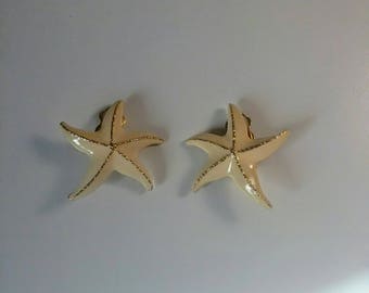 Vintage clip-on earrings, vintage earrings, gold colored earrings, vintage jewelry, 80s jewelry