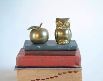 Vintage Brass Apple Owl Solid Brass Animal Brass Apple Gift for Teacher Wise Owl Apple for Teacher Boho Brass Decor Brass Shelf Decor
