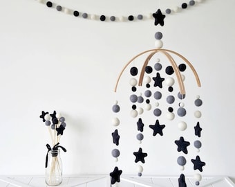 Monochrome & Stars Baby Mobile, Felt Ball Mobile, Cot Mobile, Nursery Mobile, Crib Mobile, Custom Made Mobile, Pom Pom Mobile, Baby Shower