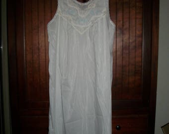 Vintage White Silk Blend Embroidered Modest Night Gown Size S