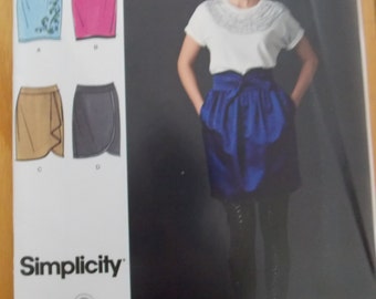 Sewing Pattern Simplicity 2512 Misses' skirts size 12 to 20