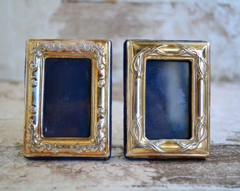 Silver photo frames.Set of 2 miniature frames.Ornated sterling mini photo frames.Frames with blue velvet.Home decor.Items from 80's.