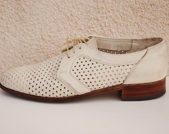 Vintage White Leather Oxford Shoes Men's White Leather Perfed Shoes Mens Perforated Shoes Mens Rockabilly Made in Canada Shoes
