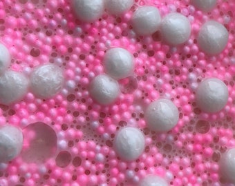 Hello Kitty Kisses (scented)