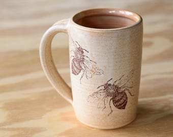 BEE MUG // mug - honey bee - coffee mug - large mug - tea mug - honey bee gift - bee gift - beer mug - beer stein - travel mug
