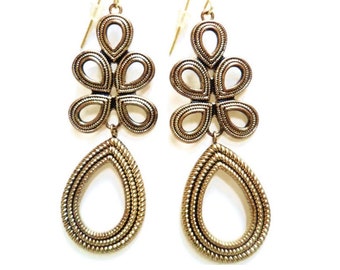 Vintage Gold Tone Dangling Earrings