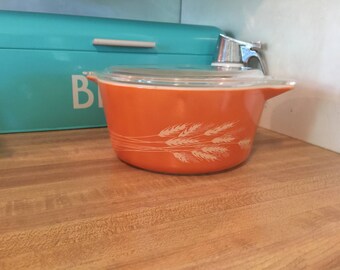 Vintage Pyrex 474-B Autumn Harvest Wheat 1 1/2 Qt Casserole/Baking Dish With Lid