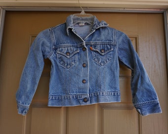Orange tab Vintage 1980s boys youth levis denim jean jacket acid washed size 5 fits like 4T two pocket front