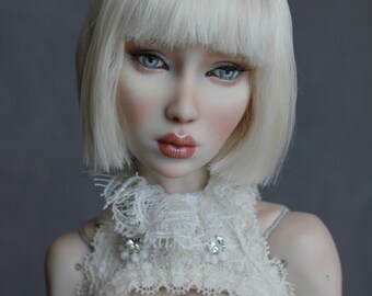 Bella. Porcelain bjd.