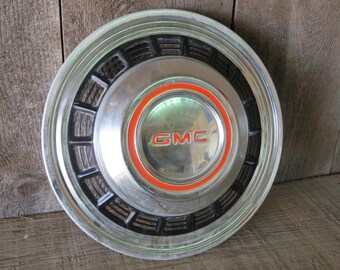 1975-1991 GMC Truck/Camper Hubcap - Item 80