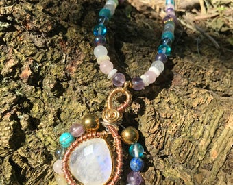 Rainbow Moonstone Gemstone Necklace