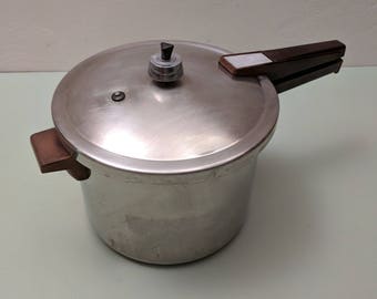 PRESTO Stainless Steel Pressure Cooker C601A c.1974