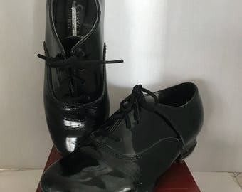 Vintage SanshaTap Shoes, big kids size 4-1/2