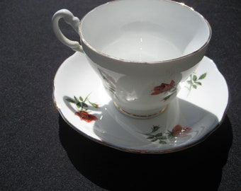 Royal Ascot china-England Tea cup/saucer-Red roses white/gold trim