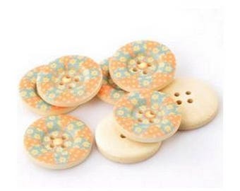 4 round buttons wood 2.5 cm flowers PATCHWORK