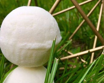 Muscle Soother Lavender Mint Bath Bomb