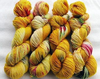 SPARKLE SockYarn,71 Wool,24 Nylon,5 Polyester 100g 3.5 oz.Nr. 208