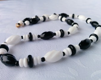 Vintage Glass Bead Necklace, Black and White, Milk Glass Necklace