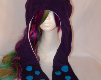 Fleece cap with octopus arms for adults, single size