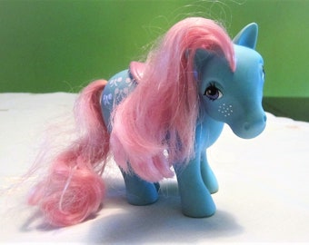 1983 My Little Pony Bow Tie G1 Earth Pony Made in Hong Kong Blue Pony with Pink Hair