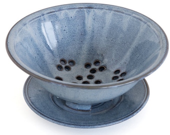 Berry Bowl/Colander