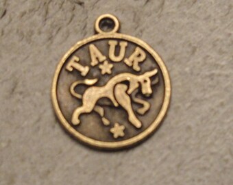 Taurus/Increzator Zodiac Charm, Taurus charm, Zodiac charm, Taurus pendant, Zodiac pendant, bronze charm, bronze pendant, DIY jewelry