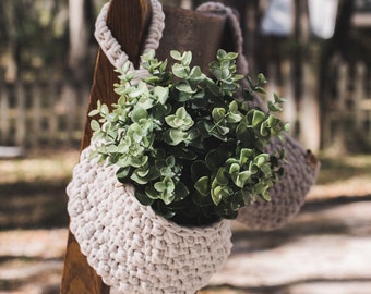 Crochet Hanging Basket--Cream