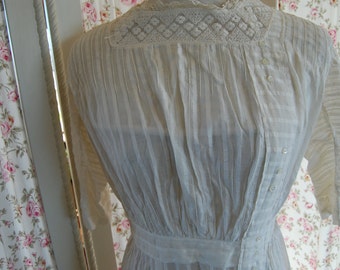 1890-1910 white cotton dress. Beautiful condition.