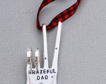 GRATEFUL DAD stamped Stamped SpoonOrnament // PEACE Sign with stars // Red and Black checkered Ribbon gift for guy dad
