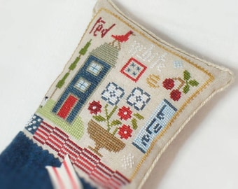 Red White and Blue Decorative Cross stitch Pillow- July 4th- Pillow Tuck