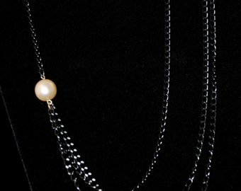 Single Pearl, Multi-chain Necklace