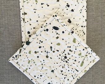 Quilted Pot holders , Potholders,pot holders, Fabric Pot holders, Contemporary Potholders ,8 x 8 inch, green