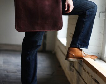 Custom Dane Men's Leather Messenger Bag