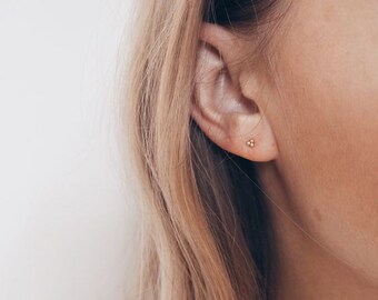 Tiny dainty earrings - Tiny gold studs - Dainty silver studs - Stud earrings - Tagur earrings - Cartilage studs - Minimalist earrings