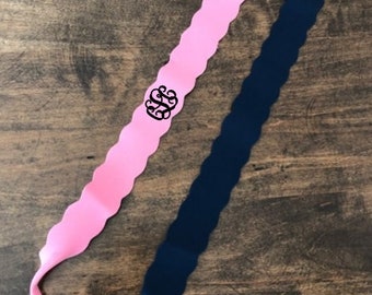 Scallop Monogram Sun glass strap holder, monogram sunglasses strap, bridal gift, gits under 10, gifts for her, bridesmaid gift