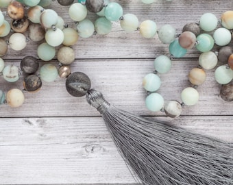 Collier en pierre d'amazonite avec gland