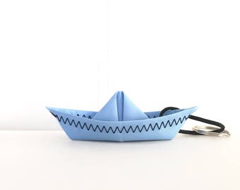 porte-clés "bateau" en toile de voile recyclée verte