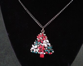 Christmas tree necklace
