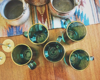 green gold rimmed glasses green vintage glassware retro barware boho decor mid century vintage glassware drinking glasses vintage bar cart