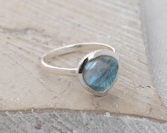 Handmade, Sterling Silver 925 Faceted Labradorite Teardrop Ring