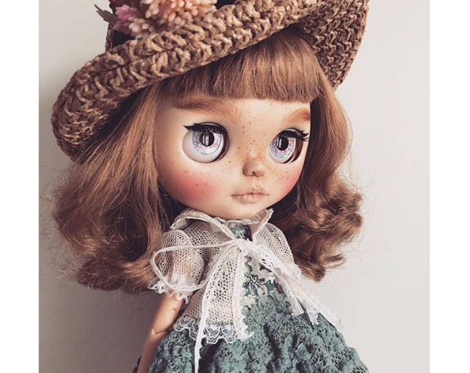 Danielle – OOAK Blythe Custom Blythe Blythe Custom Doll Artdoll blythecustom