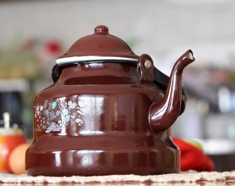 Brown Vintage Kettle - Christmas Decoration - Enamel Teapot - Mid Century Tea Kettle - Vintage Tea Pot - Farmhouse Decor - Vintage Kitchen
