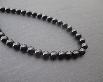 Black tourmaline - 6 round beads 6 mm