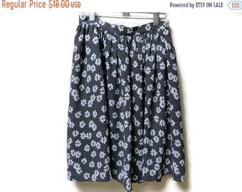 SALE Daisy Print Skirt - Black White Polka dot - S M