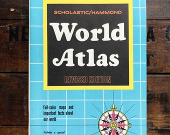 Scholastic/Hammond World Atlas PB ~ 1969 Revised Edition ~ Vintage ~ Like New