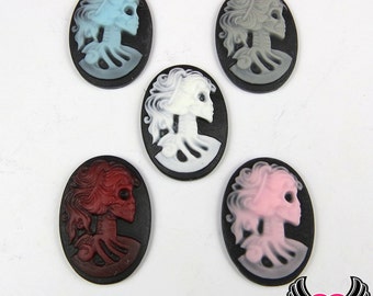 6 pc LOLITA DAY Of The DEAD Mixed Resin Cameos 25 x 18 mm