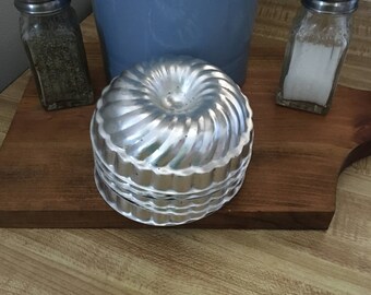 Aluminum Tart Pans, Set of Six Aluminum Tarts