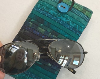Quilted phone case. Iphone 6, 6s, 7. Large sunglass sleeve. 4x6.75 in. Soft fabric case. Pieced phone holder. Gift for Mother. Eyeglass case