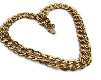 Gold chain necklace. Costume jewelry. Double link necklace. Monet gold necklace. Chunky necklace. Large link necklace. Monet bold necklace.